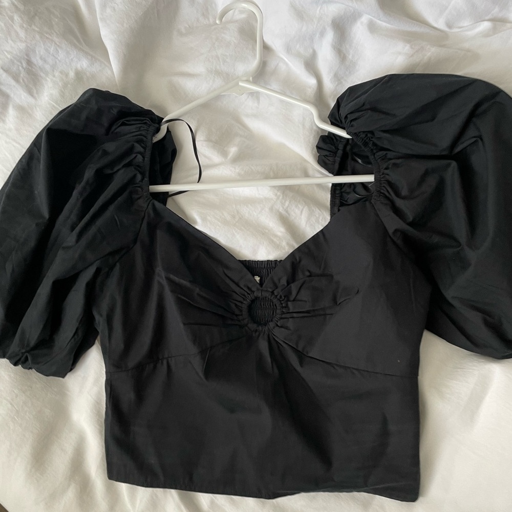 Abercrombie NWOT Puff Sleeve Poplin O Ring Ruched Back Crop Top